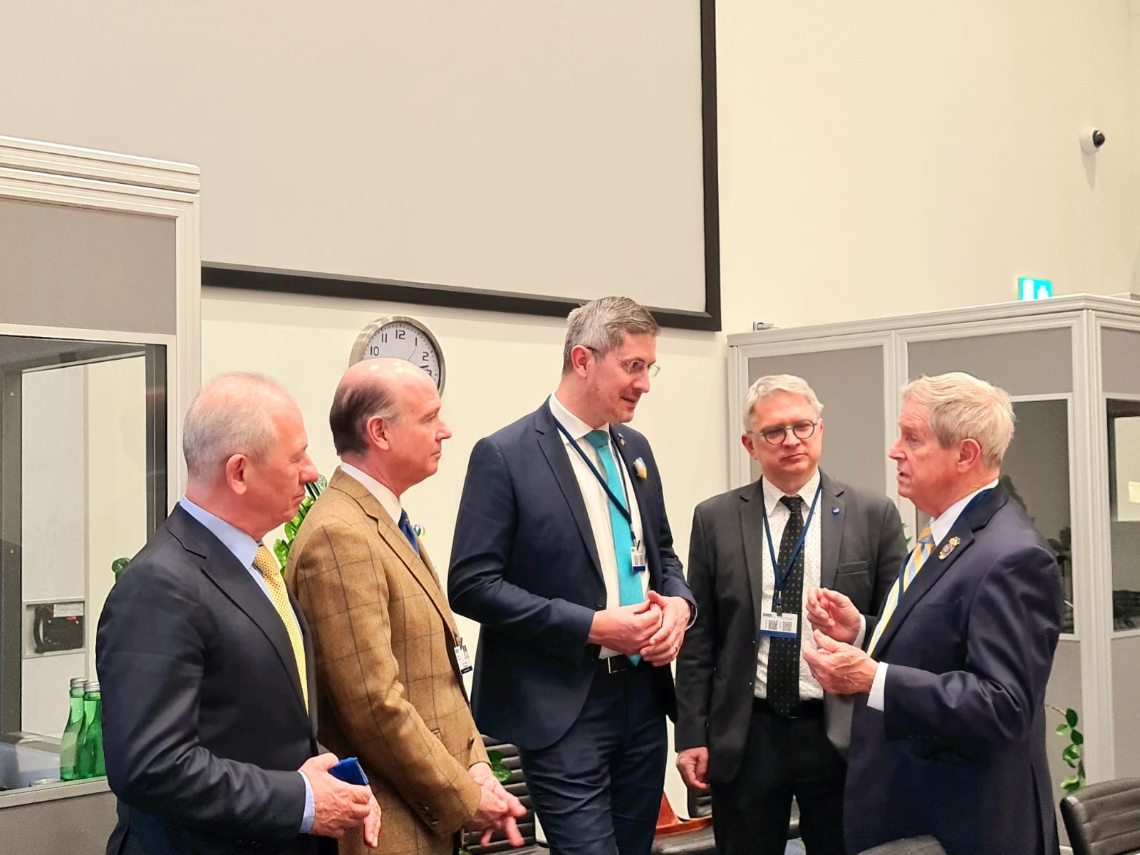 Radu Mihail with an international delegation